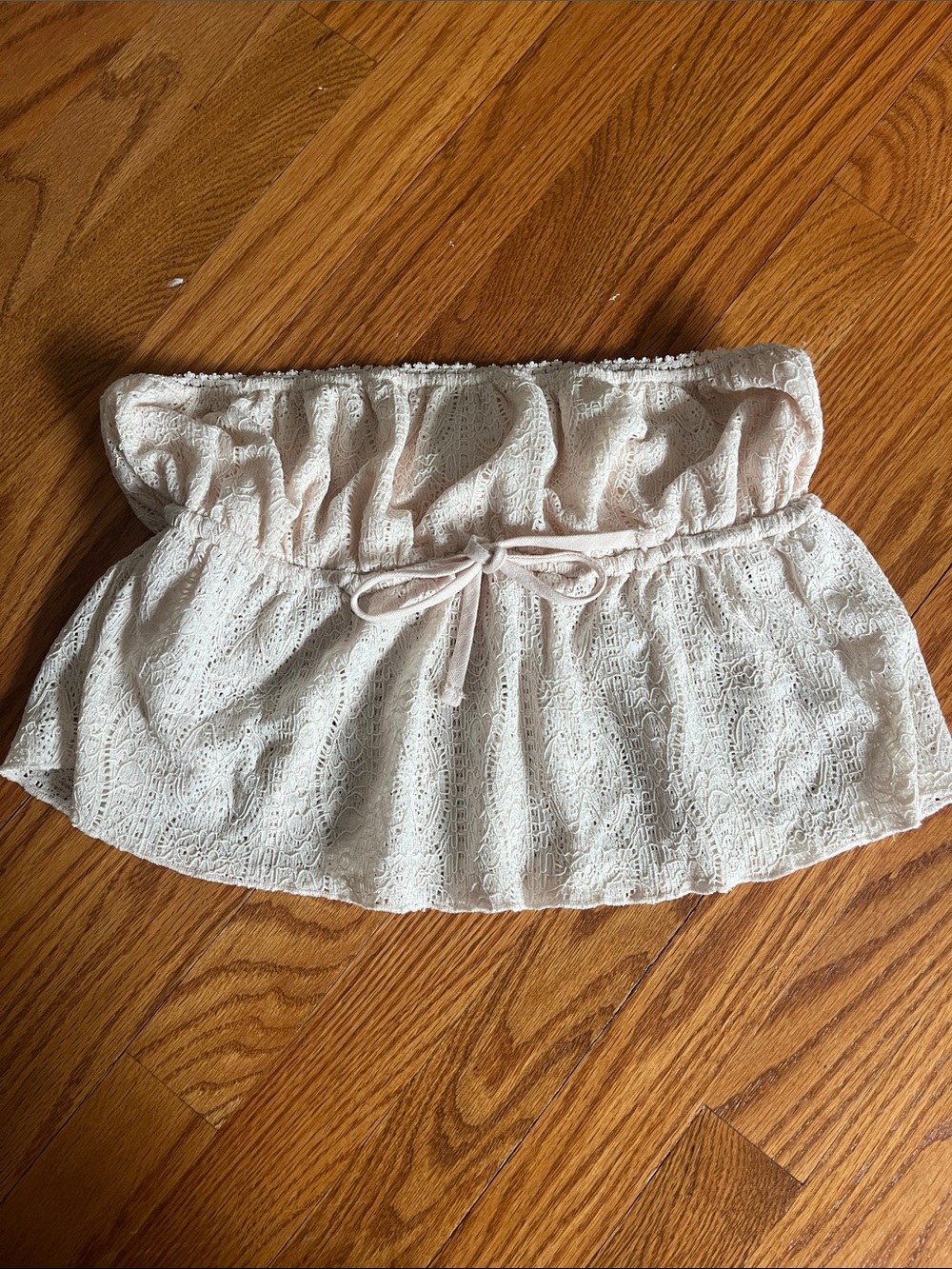 Women’s flowy tube top blouse